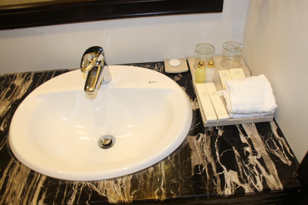 Royal Dalat Hotel Экстерьер фото