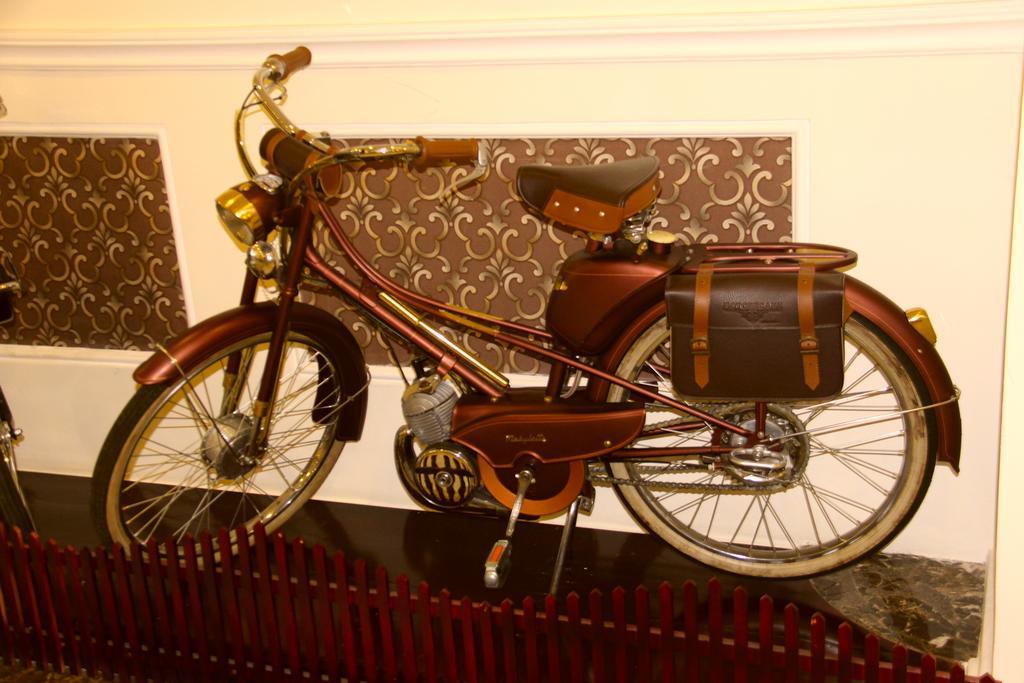 Royal Dalat Hotel Экстерьер фото